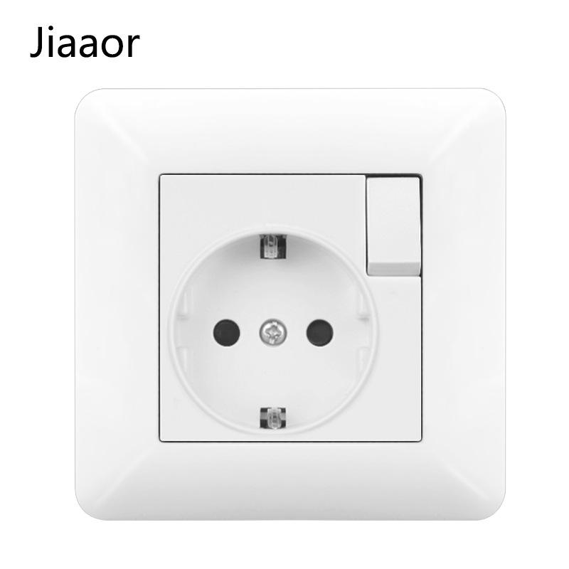 16A White German-Style Double Gang Wall Socket Panel with USB & Type C, European Standard.