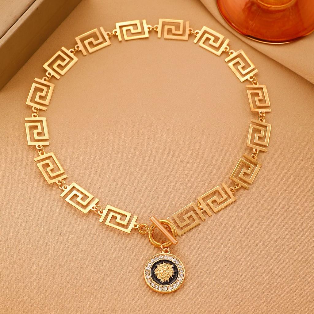 Gold Jewelry Set For Women, Necklaces Bracelet And Earrings With Cubic Zirconia Lion Pendant Luxurious Metallic Style Gift