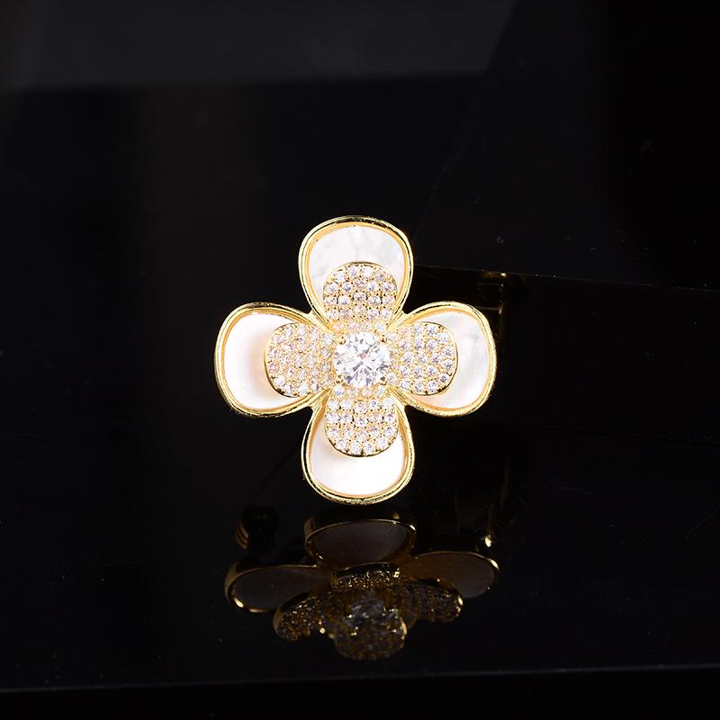Broșă Elegantă cu Zircon Micro-Incrustat: Accesoriu de bijuterie la modă, potrivit pentru orice ținută, pentru vară