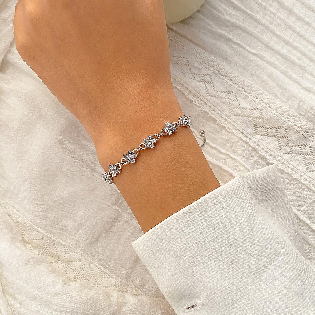 Accessories, versatile single-layer box chain micro-inlaid jewelry, simple star-shaped flower full diamond adjustment bracelet