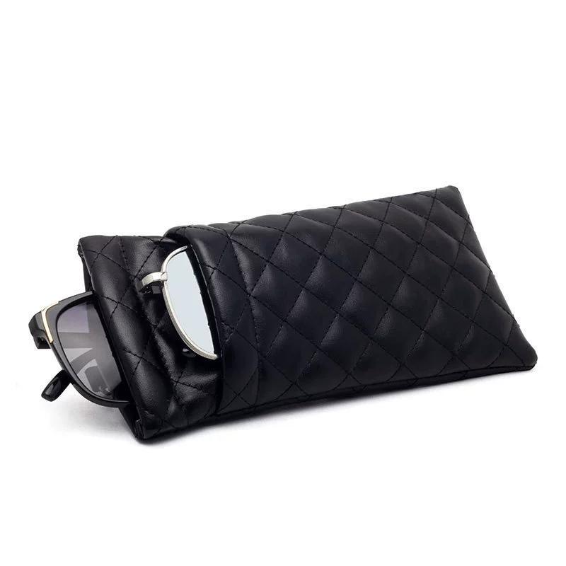 Portable Squeeze Leather Soft Eyeglass Case Easy to Use Glasses Pouch Storage Protective Travel Eyewear Accessories for Men