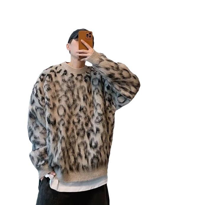 American retro high street leopard print sweater men and women loose lazy ruffian handsome street hip hop wind warm crew neck knitted sweater