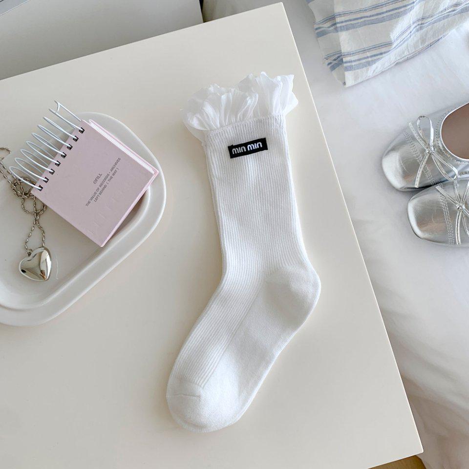 Mary Jane Korean-Style Double-Needle White Lace Ruffle Women's Socks with Miu-Inspired Letter Fabric Label