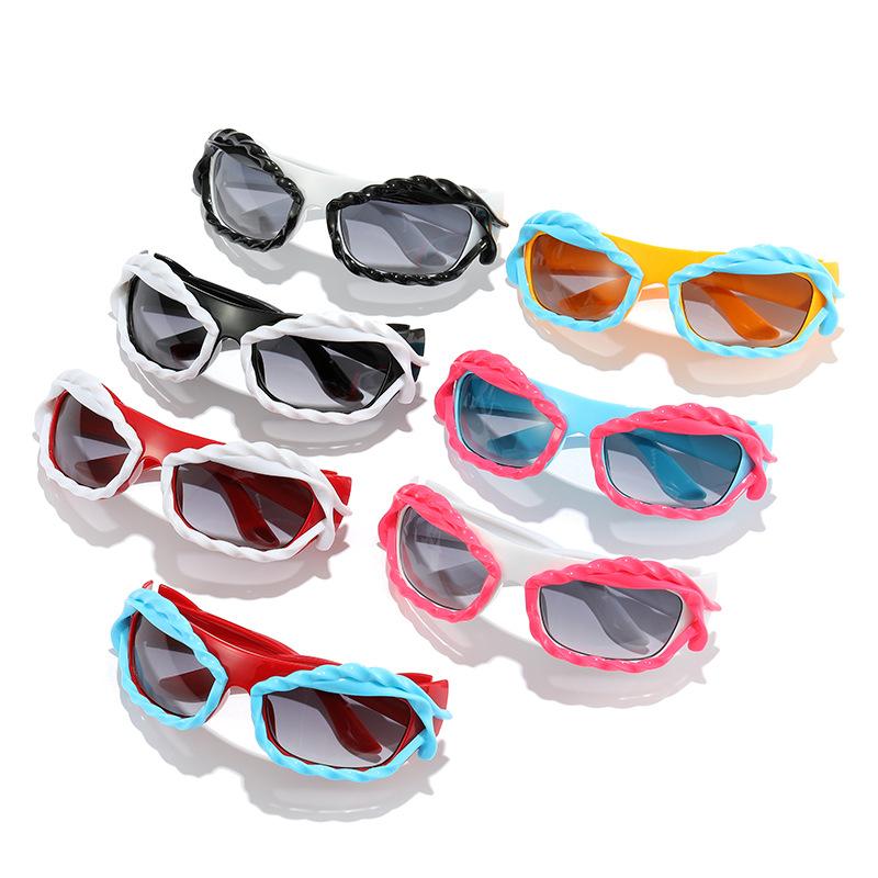 Y2K Futuristic Avant-Garde Twisted Design Sunglasses, Cool Hip-Hop Concave Sunglasses With Personality
