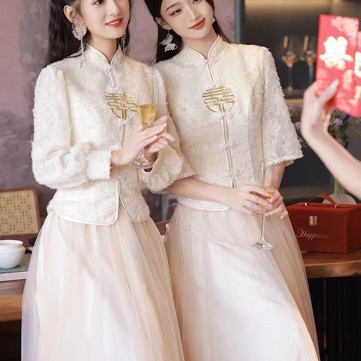 Neues Brautjungfernkleid im chinesischen Stil - Champagnerfarbenes, figurbetontes Design für alle Jahreszeiten