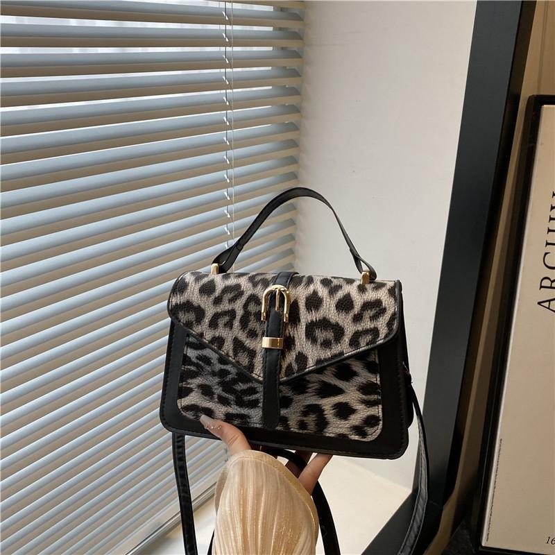 Retro Fashion Leopard Print Simple Summer New Personalized Portable Messenger Small Square Bag Woman