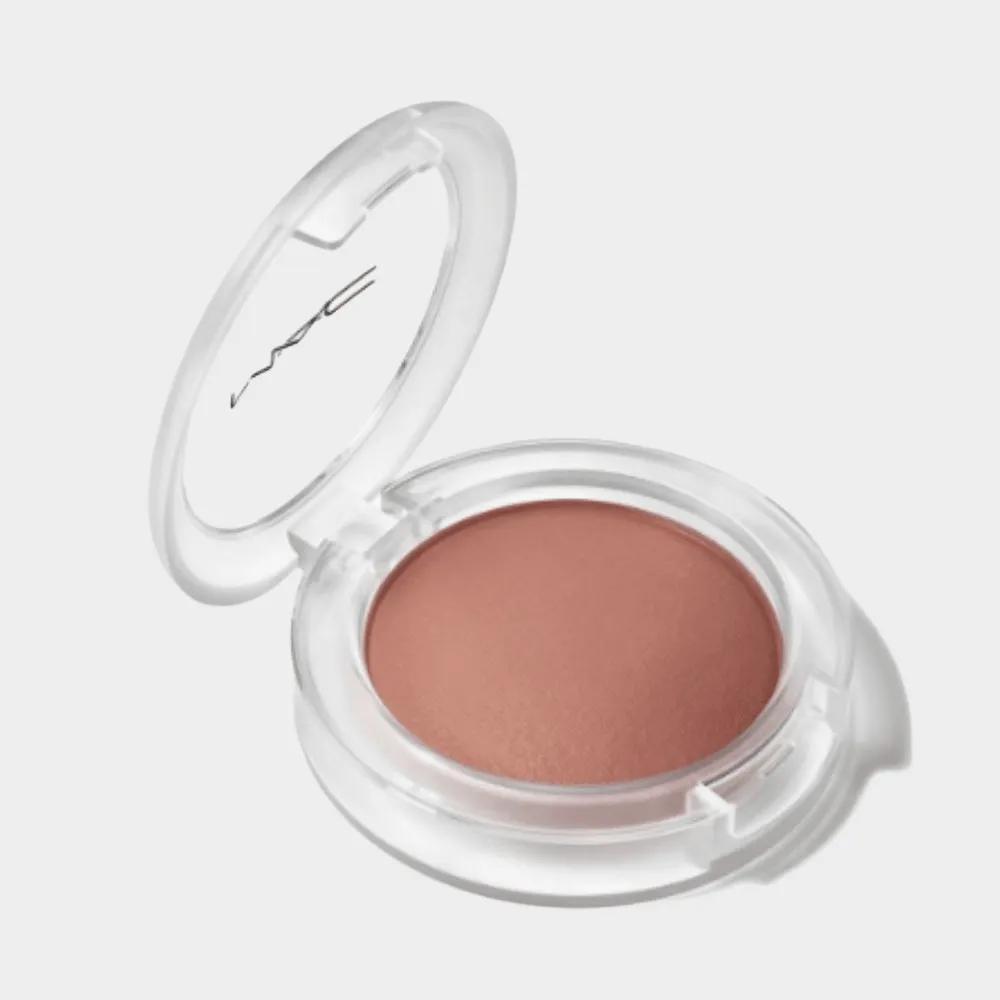 MAC Glow Play Blush Cushion MAC Ginger Marshmallow Texture Ginger