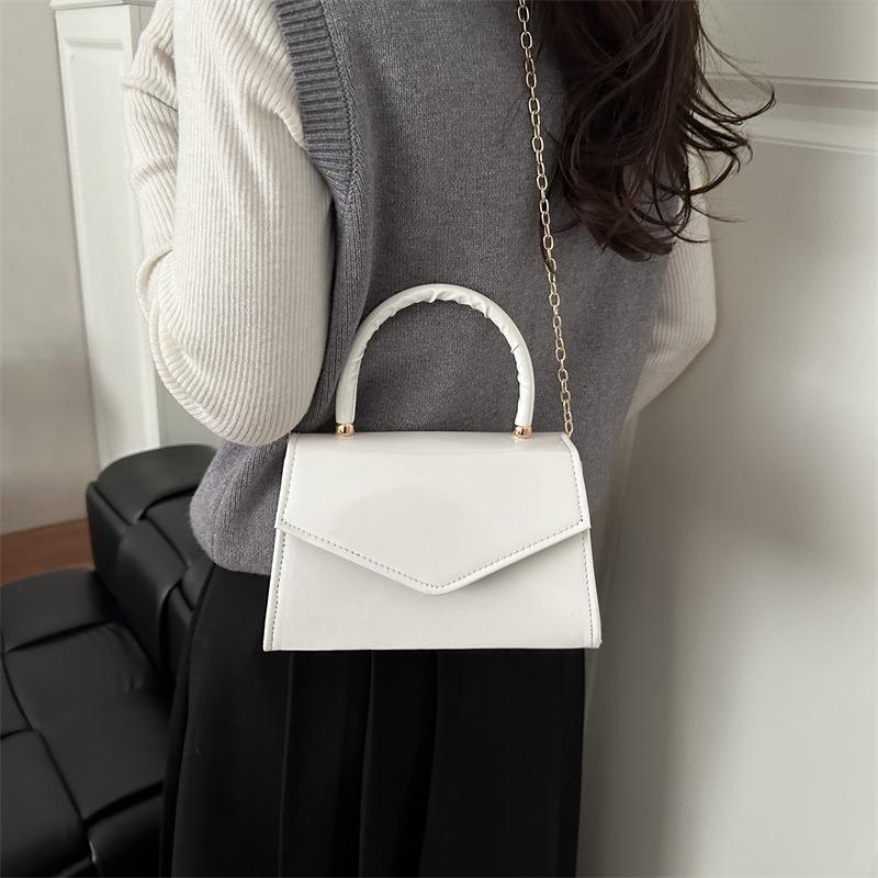 Solid Color Patent Leather Texture Highend Sense Niche Elegant Women's Casual Handbag Commuter Messenger Bag