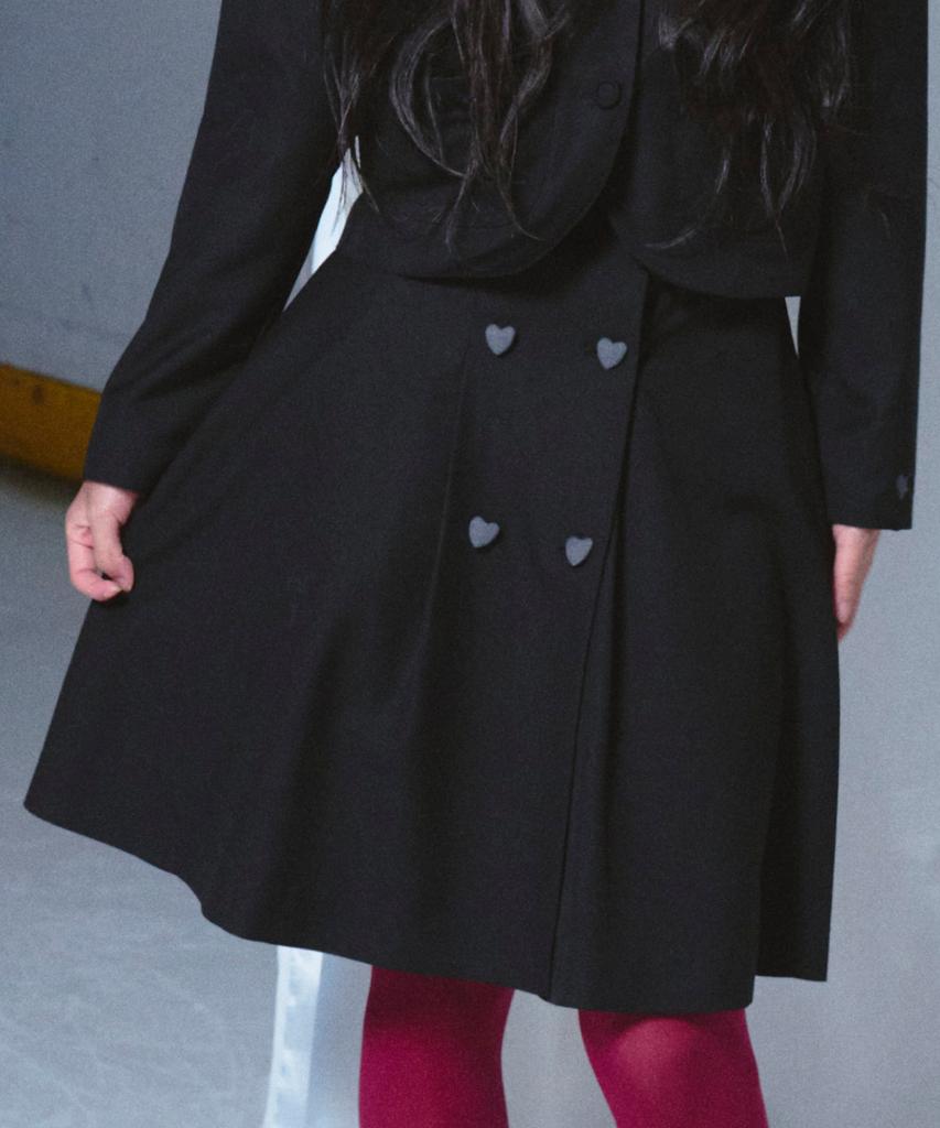 Loginaenloji Heart Double Button Point Skirt Black