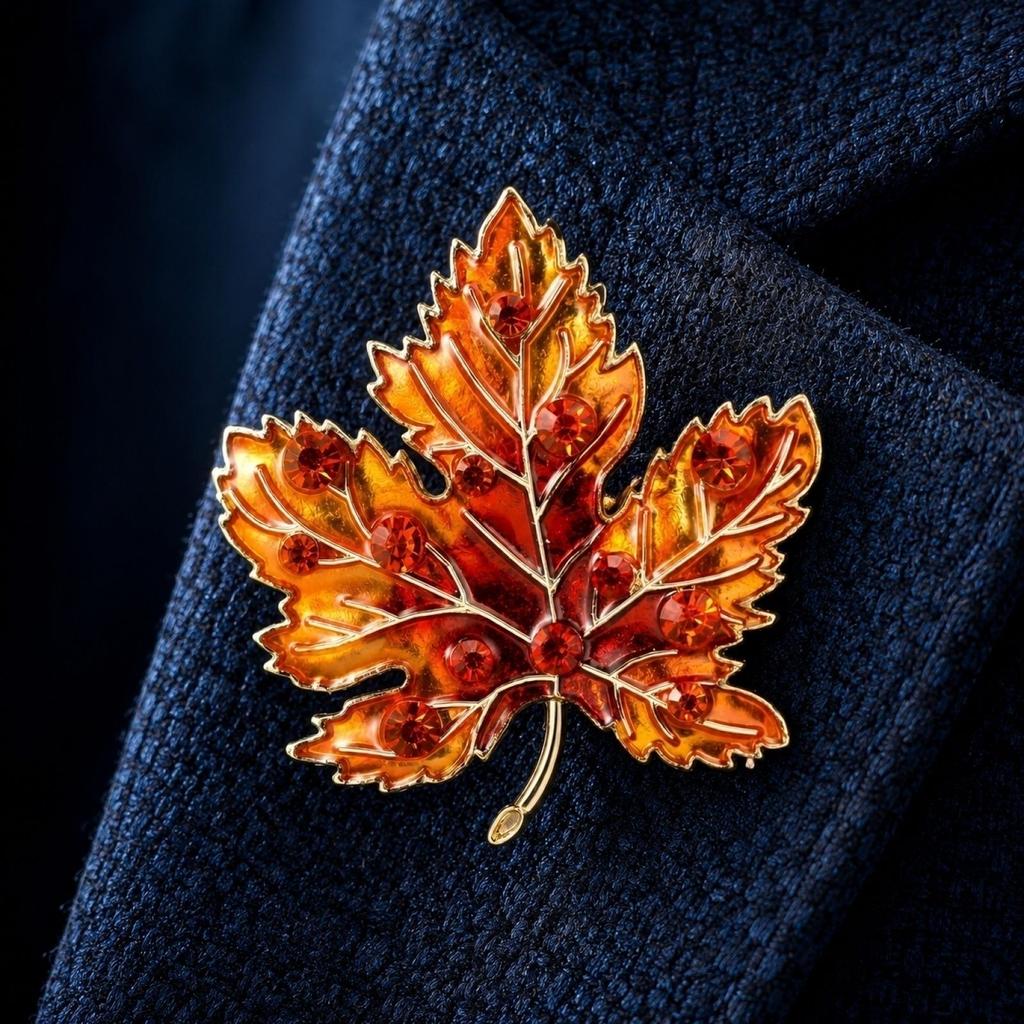 Fashion Maple Leaf Brooch Vintage Pin for Suit Dress Party Decor