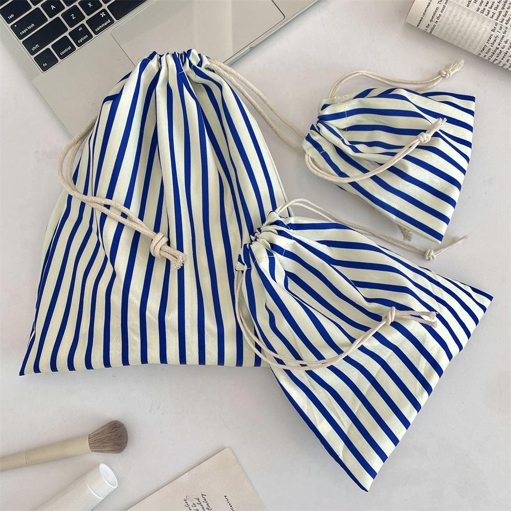 Cute Floral Women Makeup Bag Pouch Kawaii Portable Toiletries Cosmetics Storage Organizer Travel Cosmetic Bag Drawstring Case