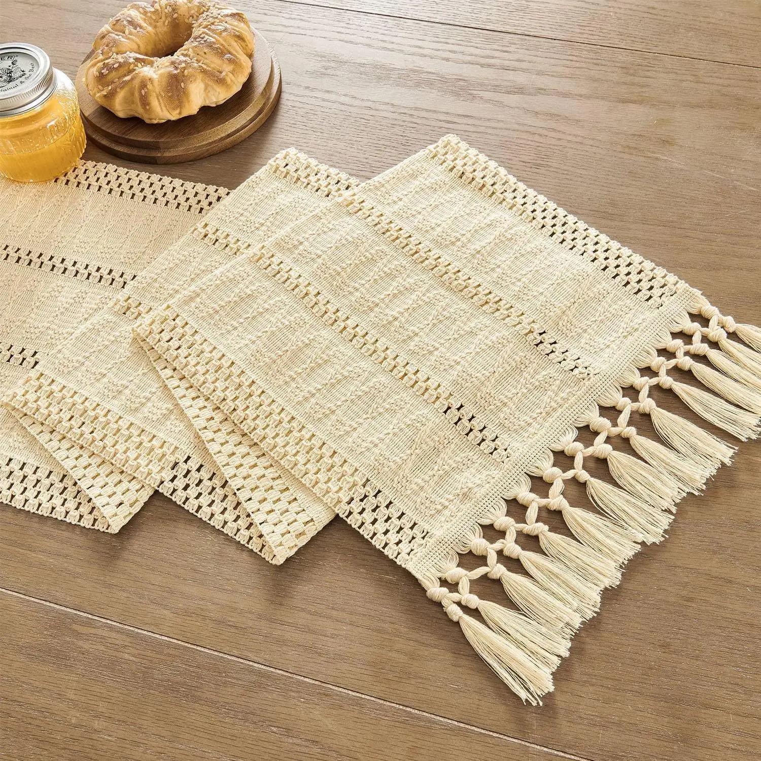 Beige Boho Table Runner with Tassels Hand Woven Table Runner Rustic Farmhouse Table Runner for Kitchen Dining Table Home Decor avorio