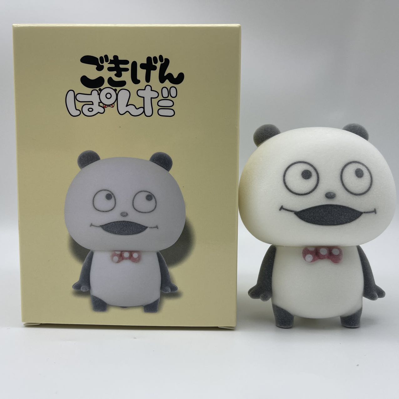 

Latest Super Cute And Lovely Smiling Face Flocking Panda Action Figurine Kawai Desktop Decoration Plaything Holiday Present For Girls