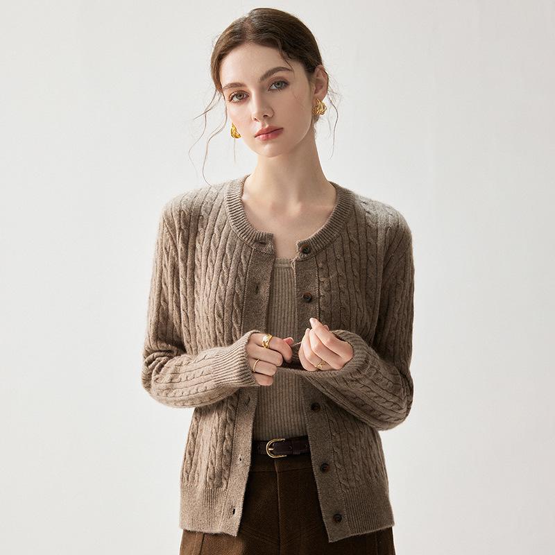 Elegant Twisted Cable Cashmere Cardigan - 2026 Autumn/Winter Women's Round Neck Thick Base Layer, Loose yet Slimming Outerwear
