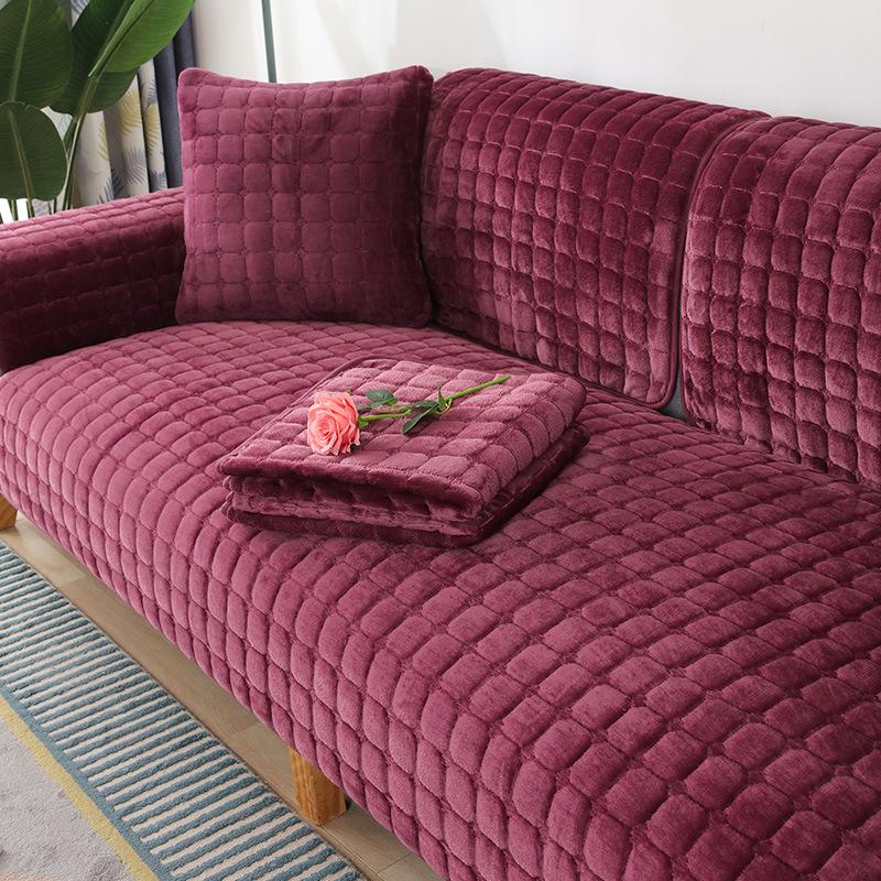 Universal Plush Non-Slip Sofa Cover: Four Seasons Flannel Cushion