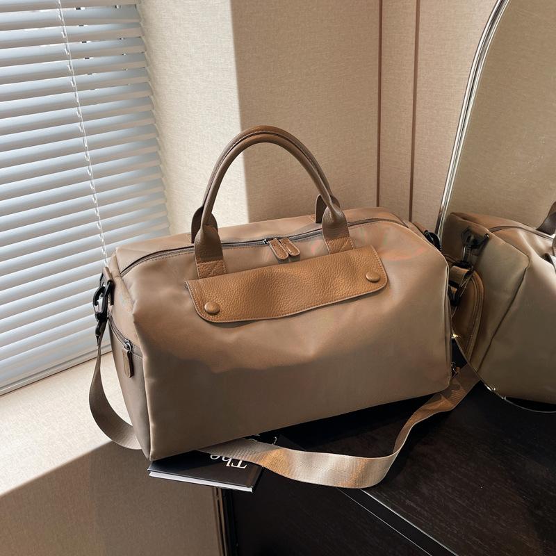 Fashion Korean Style Sports Bag Lightweight Oxford Travel Tote for Gym Swimming Beach Essentials High-capacity Sport Bags