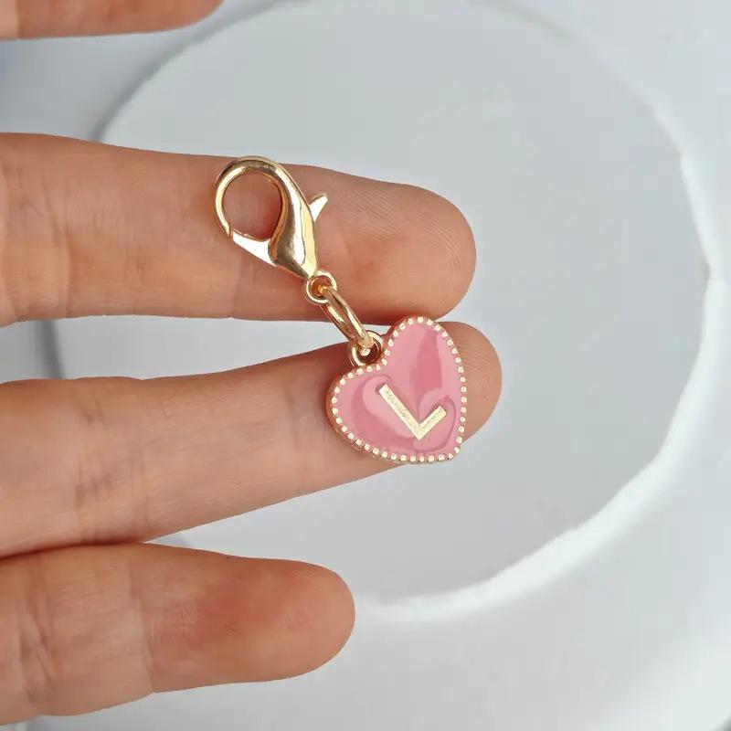 Cute Alphabet 26 Letters Heart Keychain For Bags Earphone Charm Pendants Accessories Gifts With Lobster Buckle