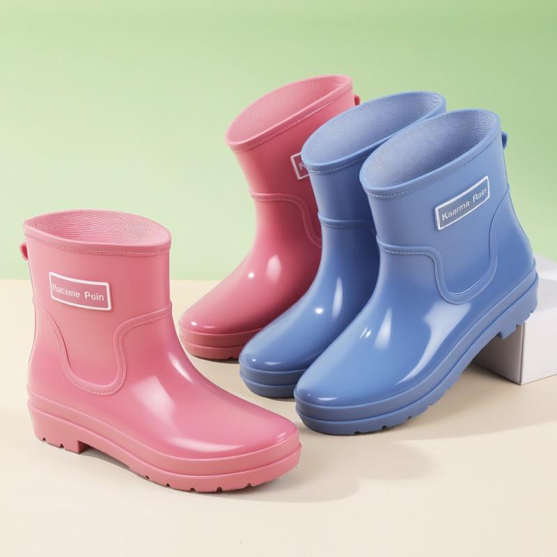 Rain shoes commuting fashion medium tube rain shoes women's rain boots waterproof, non-slip and wear-resistant car wash work thickness low