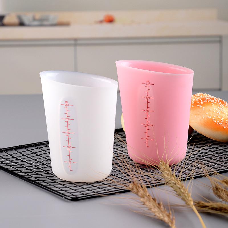 Double Scale Silicone Measuring Cup for Baking and Milk Tea
