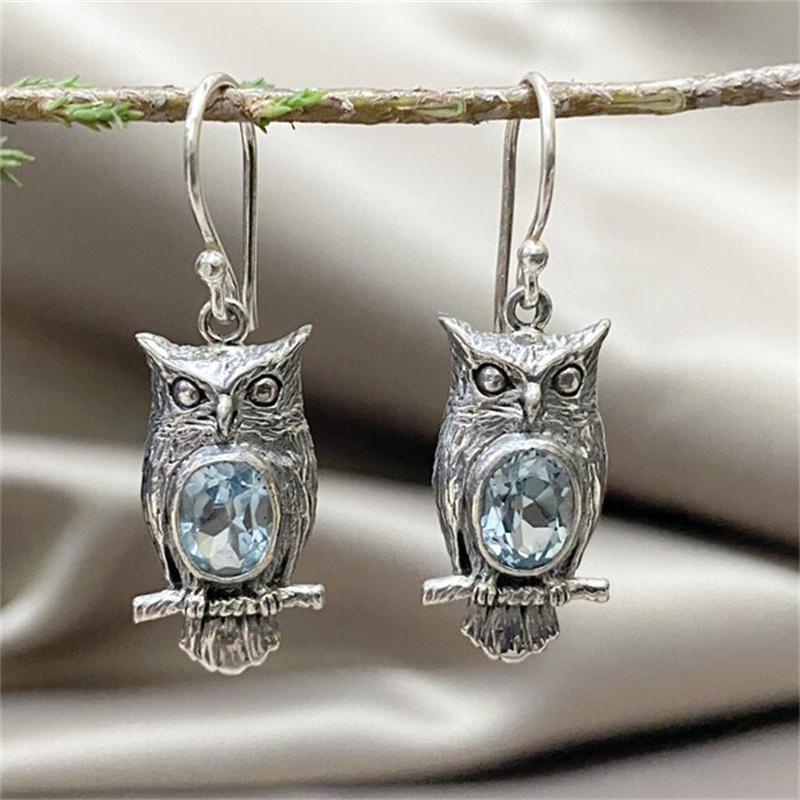 Vintage Silver Color Metal Carving Owl Earrings Originality Roung Inlaid Sea Blue Stone Dangle Earrings