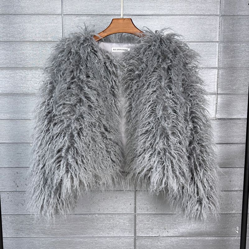 

Wind autumn and winter environmentally friendly fur jacket women s beach sheep hair artificial hair thin outer wear thickened short top 6XL серый