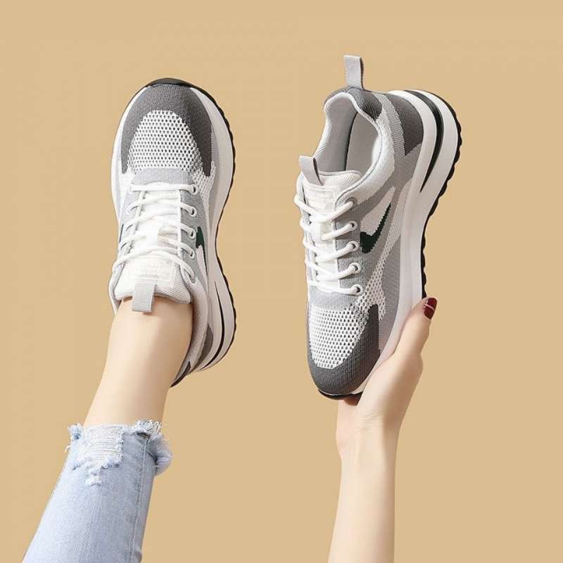 Women's Lace-up Casual Sports Shoes Non-slip Soft-soled Running Shoes Flying Mesh Dad Shoes
