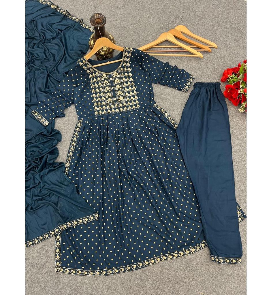 Indian Designer Rayon Beautiful Suit Set and Dupatta Set Women Bollywood Party Wear Kurti