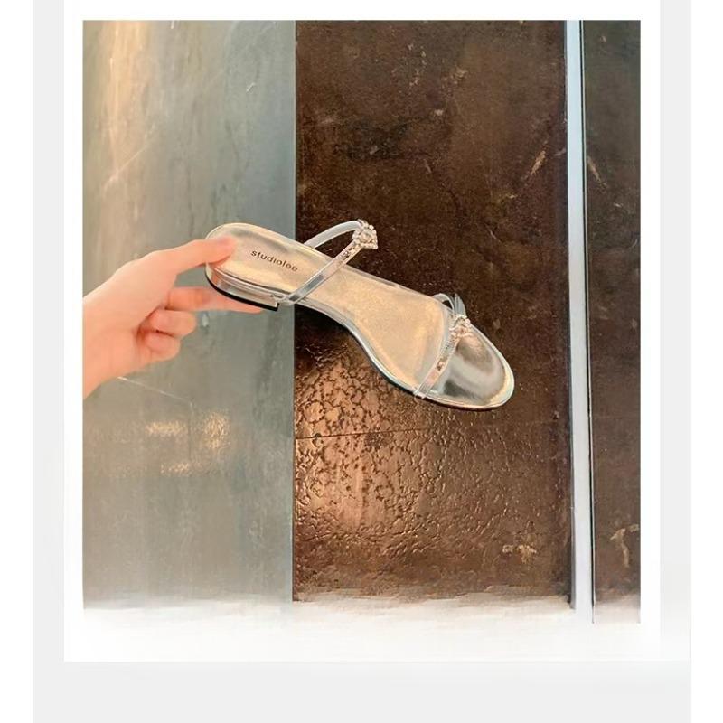 Round-toed Shoes Flat-bottomed Sandals with Diamond Buckles