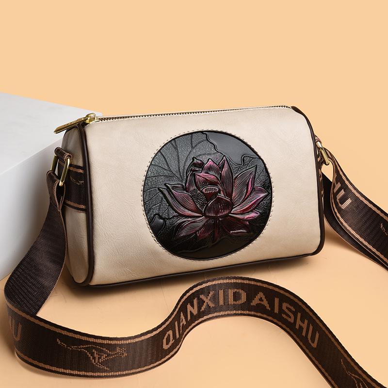 Lotus Print Women's Crossbody Bag: Elegant Autumn/Winter Phone Bag In National Style