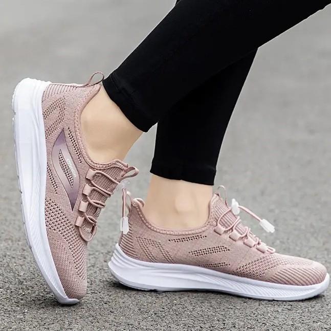 Middle-aged and elderly walking shoes casual sports mother shoes spring and summer new elderly shoes flying woven breathable soft sole non-slip women'