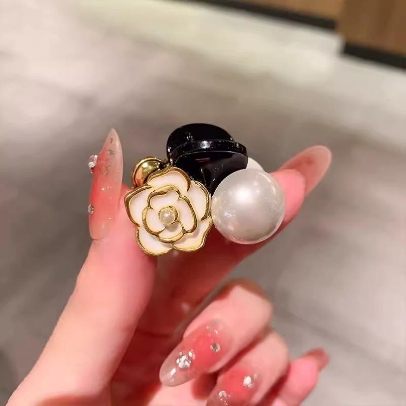 

2Pcs Retro French Black Temperament Camellia Small Grip Princess Hair Clip Side Hairpin Clip
