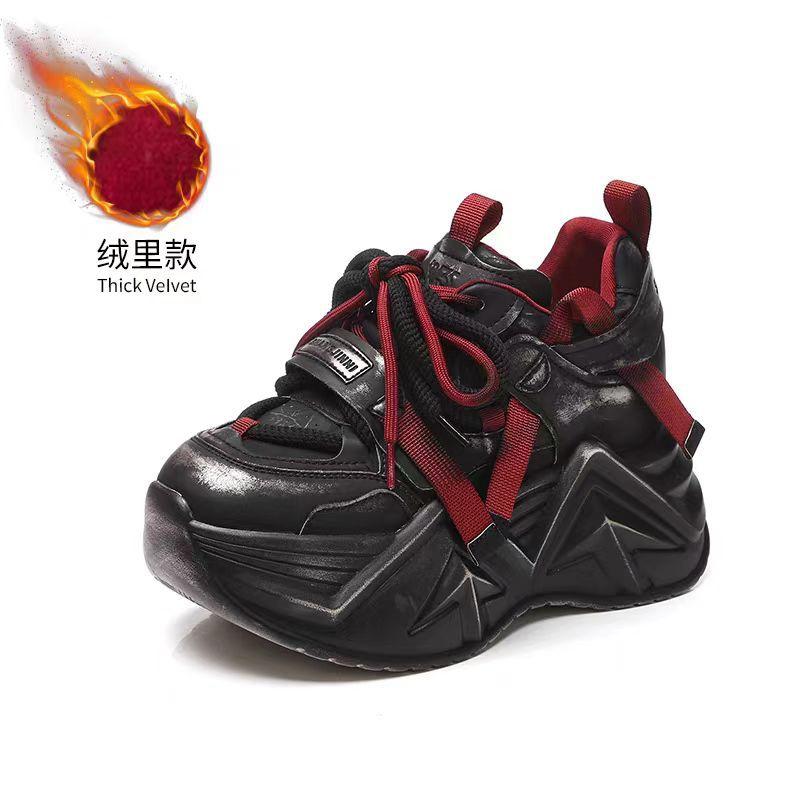 

Внутреннее увеличение высоты кроссовки папины женские 2025 осень новые ретро старые повседневные туфли платформа маффин универсальный тренд женская обувь 39