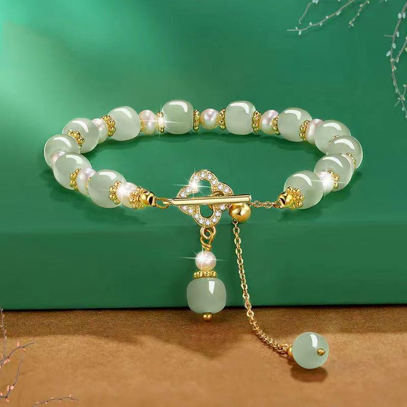 Imitation Hetian Jade Bracelet - Women's Retro Design, Elegant & Durable, Perfect Gift for Girlfriends.