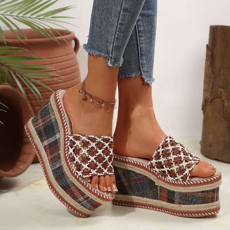 Women's Spring New Thick-soled Slope Heel Slippers Women's One-character Open-toe Women's Slippers