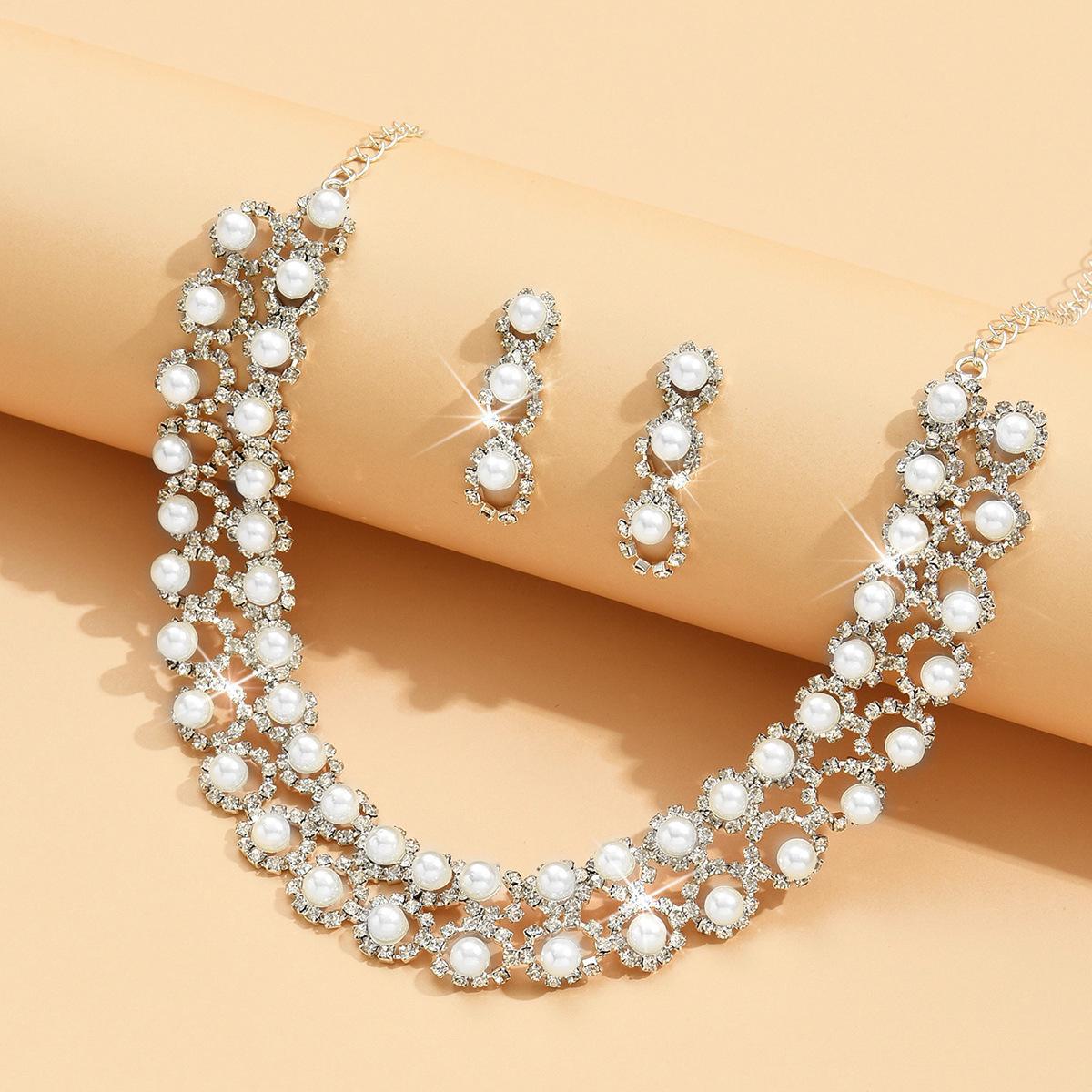 

Ветер Высококачественное Банкетное Ожерелье Женский Универсальный Комплект Серег Ретро Стиль Суда Ближнего Востока Ювелирные Изделия