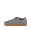 Sneakers Bend Low
