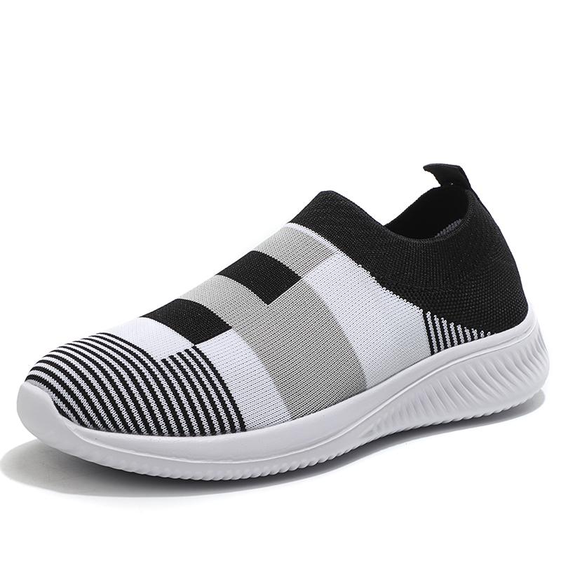 Light Breathable Women's Flats Knitted Mesh Running Sports Shoes Slip-on Walking Loafers Mother Shoes