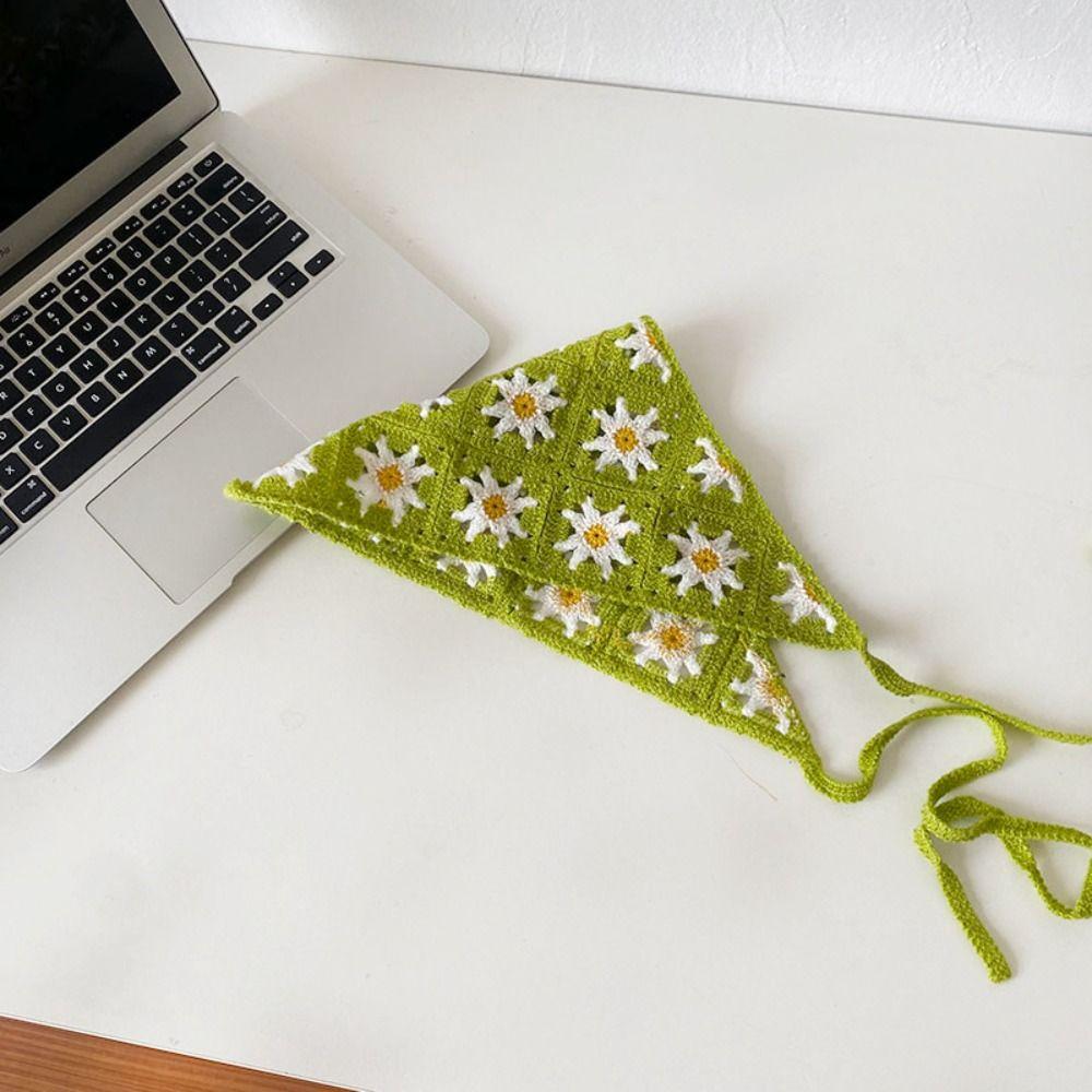 

Sweet Little Daisy Hollow Creative Triangle Scarf Headscarf Hat Headband Towel Triangle Headband светло-зеленый