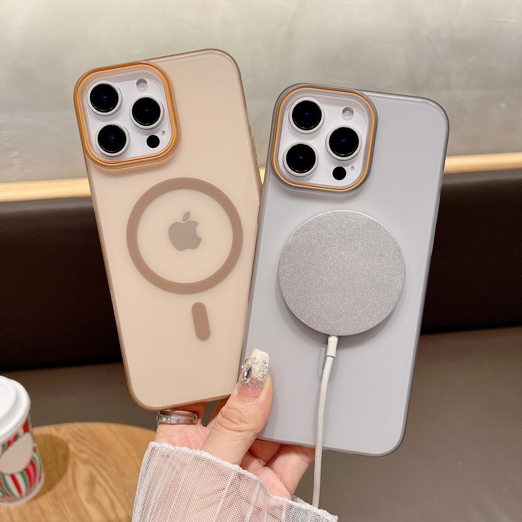 Soft sand skin magnetic attraction suitable for iPhone16 translucent mobile phone case Apple 14promax protective case 13pro