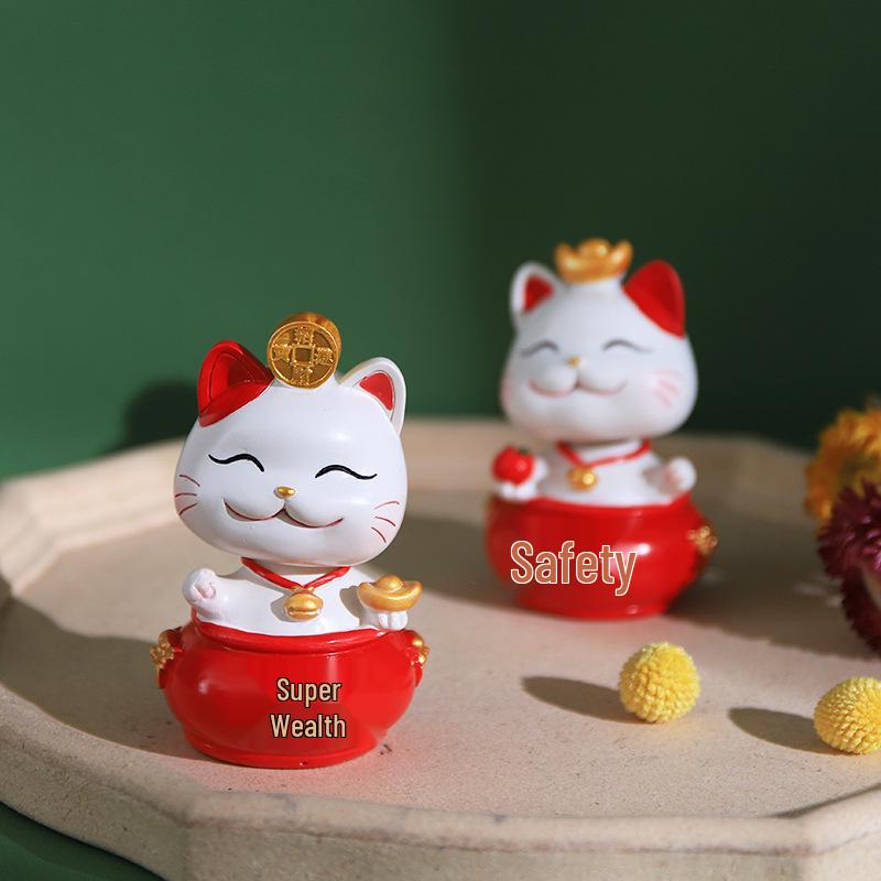 Japanese Style Lucky Cat Ornament for Home or Office Decor