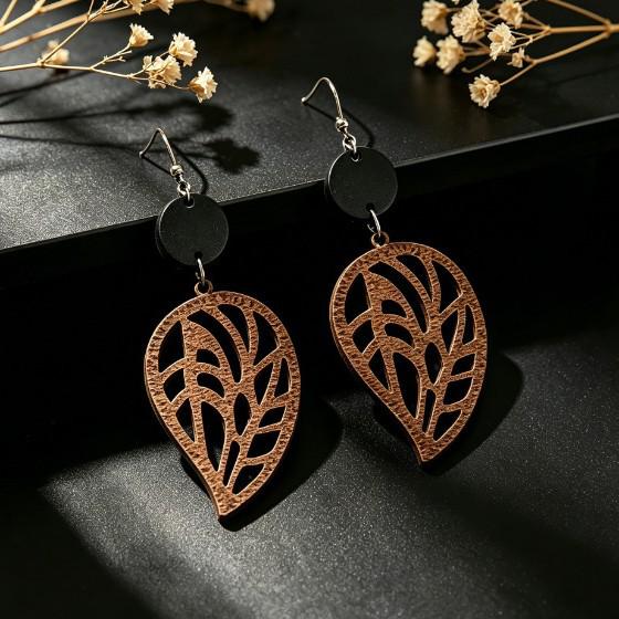 European Style Leaf Hollow Wood Earrings - Trendy Fashionable Dangles