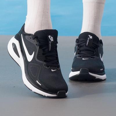 Încălțăminte pentru femei – Adidaşi