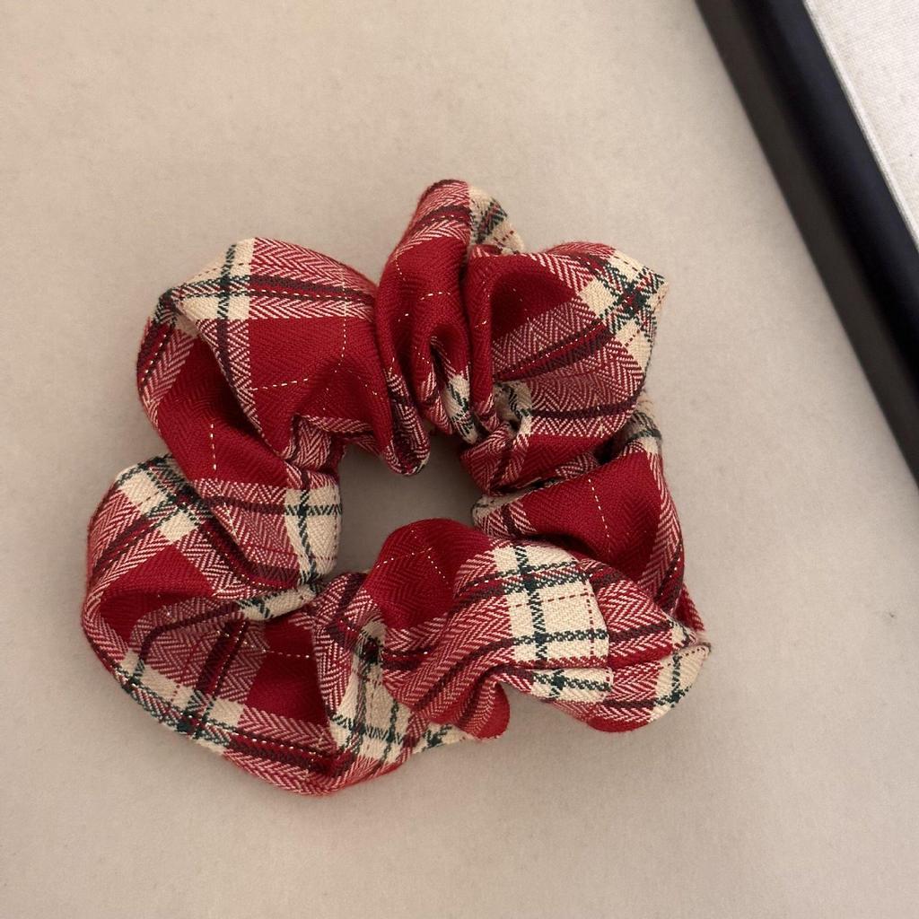 Red Korean Plaid Lace Ponytail Scrunchie – Women's High-End Holiday Hair Tie