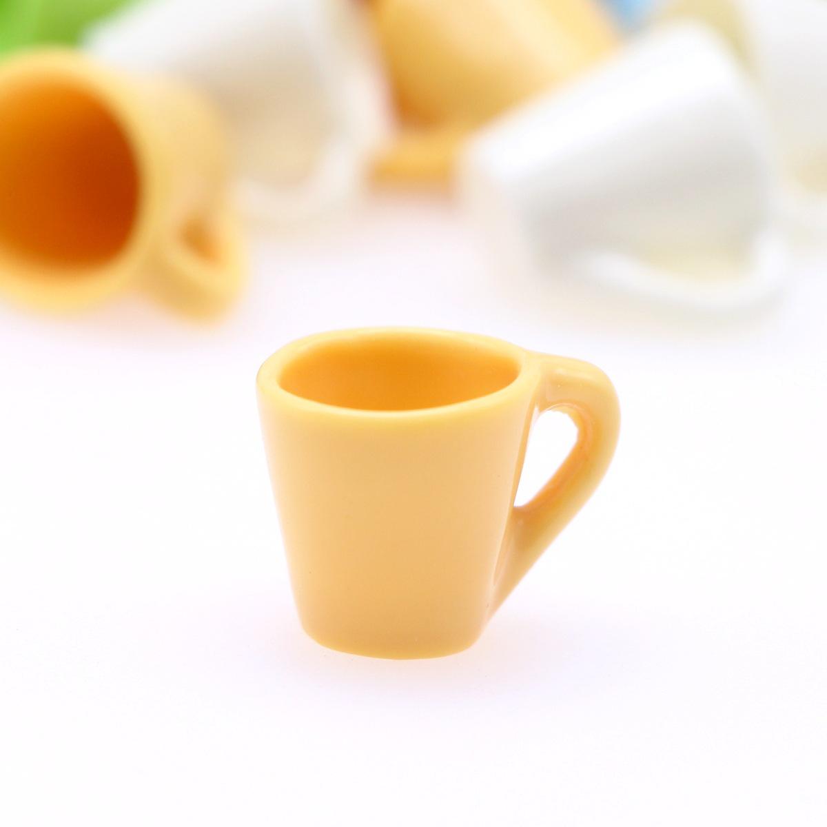 Miniature Dollhouse Macaron-Inspired Water Cups Simulation Props
