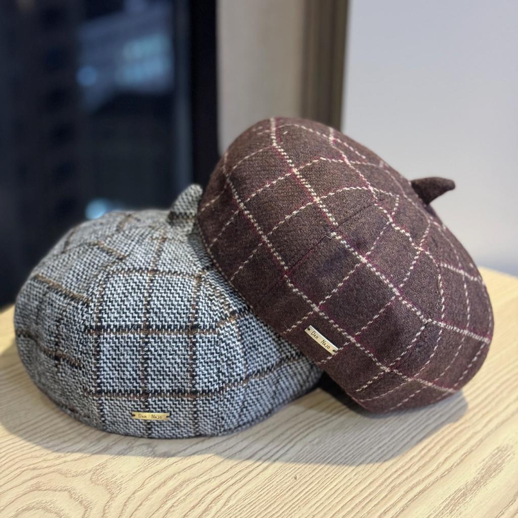 New Octagonal Hat for Women in Autumn and Winter Retro Face Showing Little Bud Painter Hat Trendy and Versatile Classic Plaid Pumpkin Beret