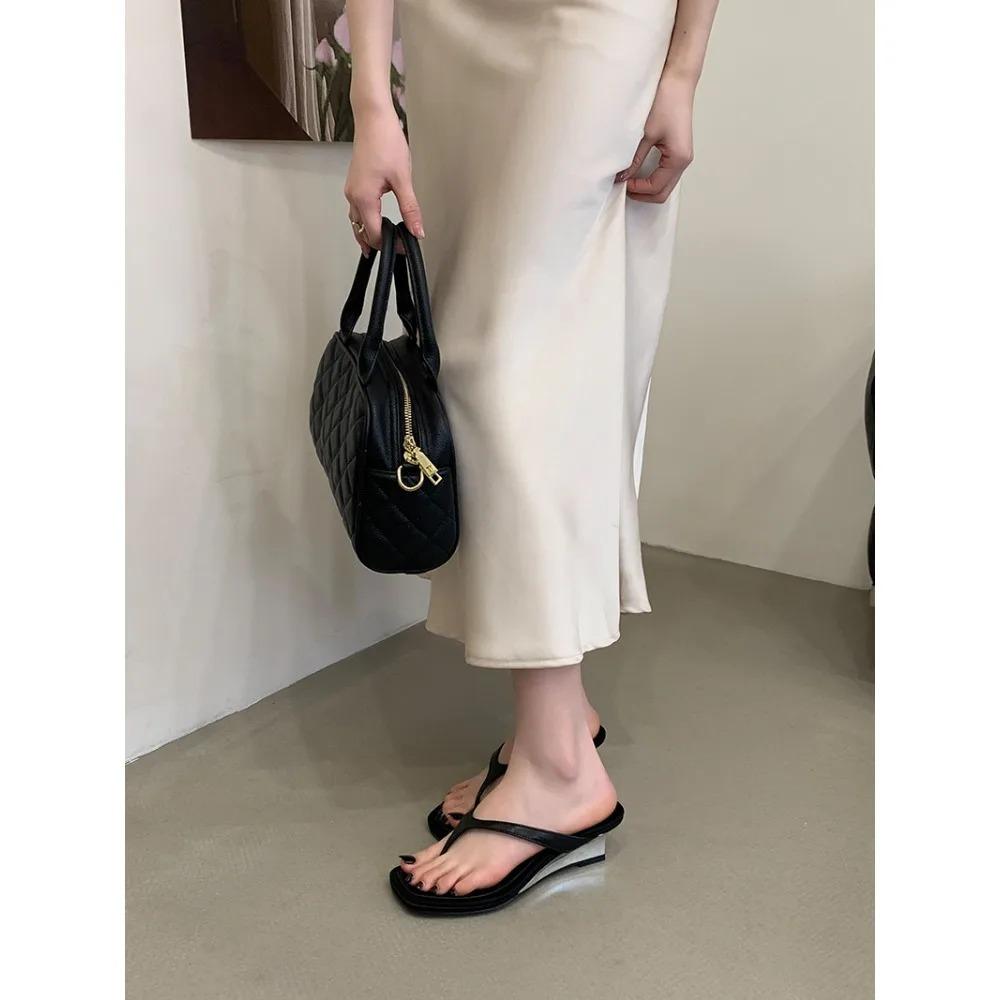 Eilyken New Fashion Design Wedges Low Heels Ladies Sandals Summer Square Clip Toe Slippers Women Flip Flops Shoes