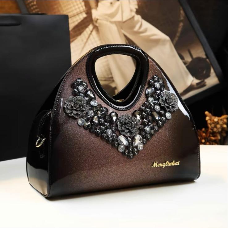 Fashion Diamond-Encrusted Dumpling Bag Leather Handbag Medium Temperament Fashionable Mother Bag Foreign Style Messenger Bag