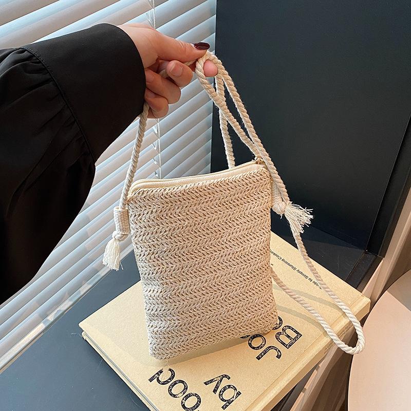 Straw Bag Women's 2025 New Solid Color Simple Shoulder Messenger Bag Travel Mobile Phone Bag Wallet Beach Women's Bag