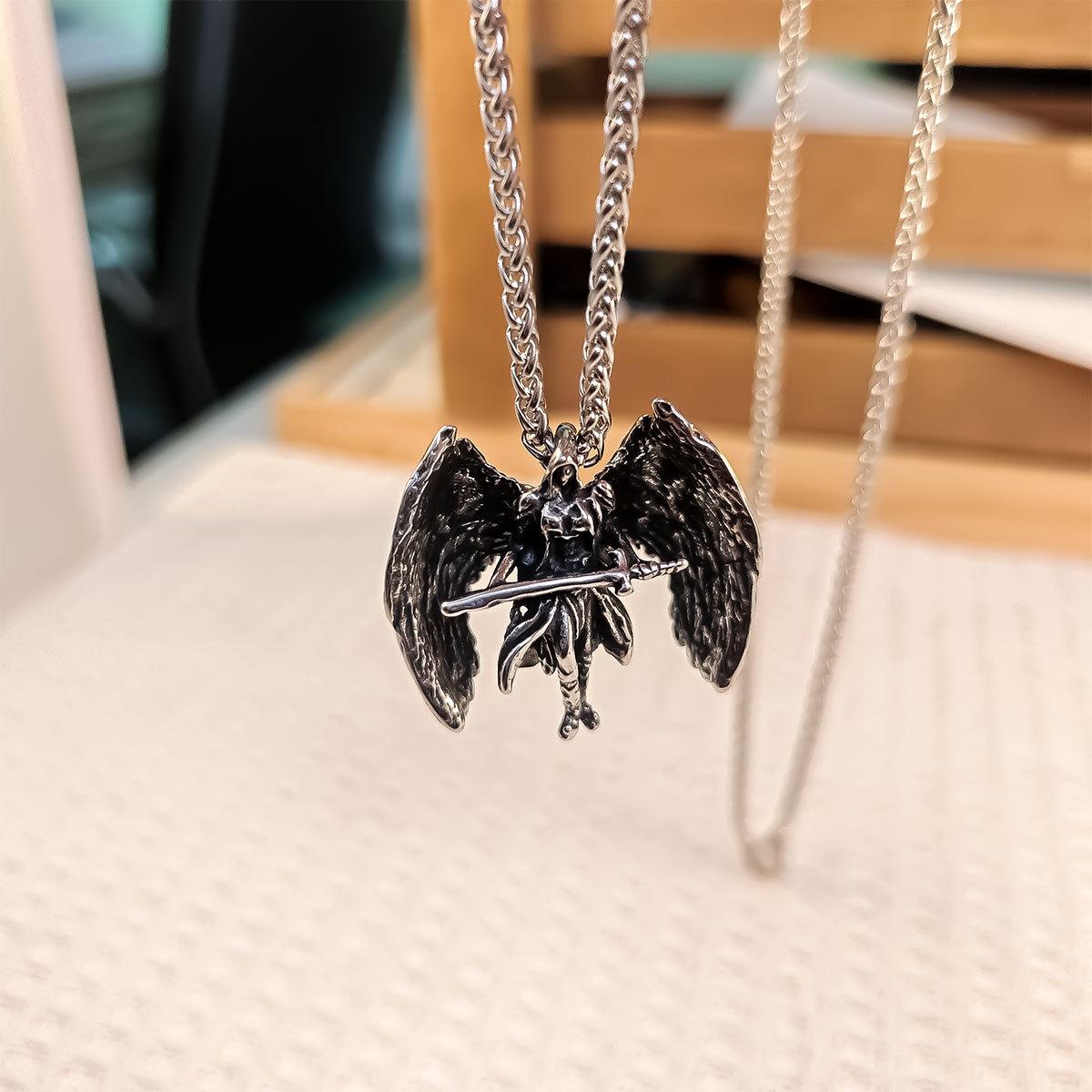European and American Halloween Necklace Vintage Judgment Angel Men s Personalized Pendant Pendant 2026 60CM