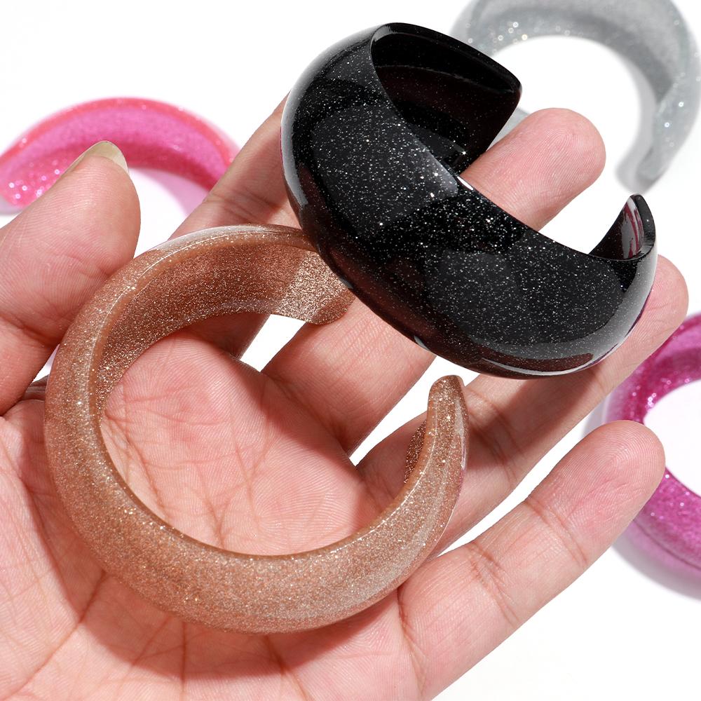 Colorful Glitter Acrylic Wide Cuff Bangle for Women Retro Resin Round Statement Open Bracelets Fashion Stackable Jewelry Gifts